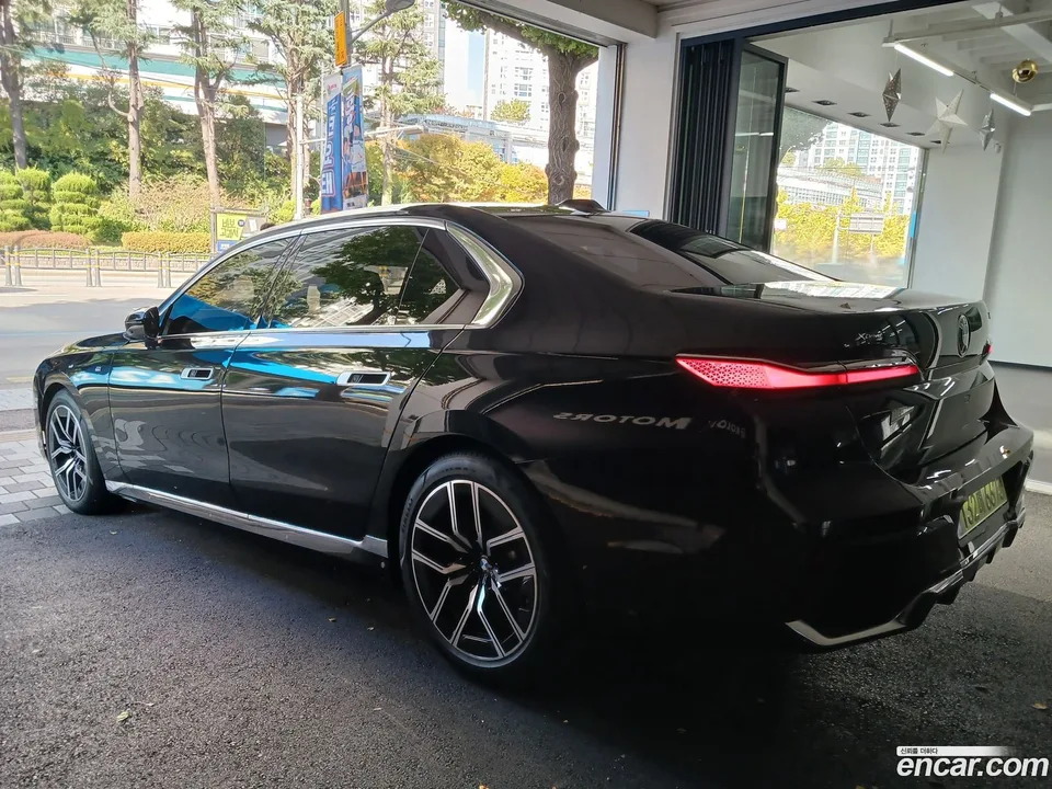 BMW 7 Series 740d xDrive M 2025 — миниатюра 4