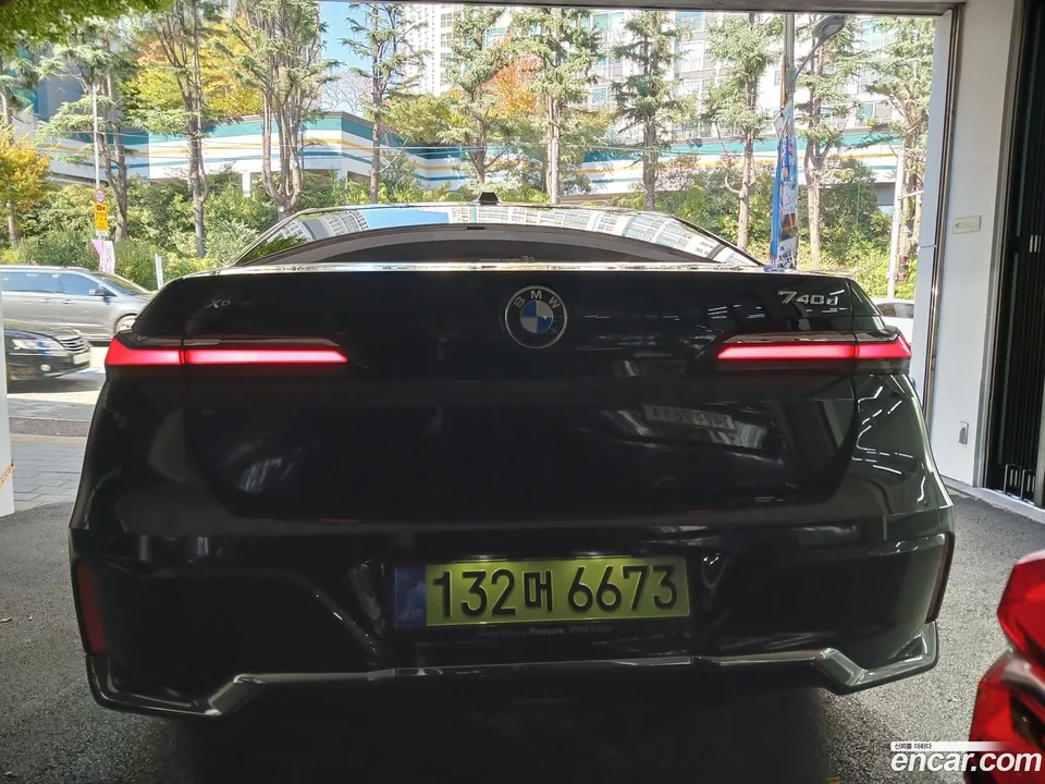 BMW 7 Series 740d xDrive M 2025 — миниатюра 5