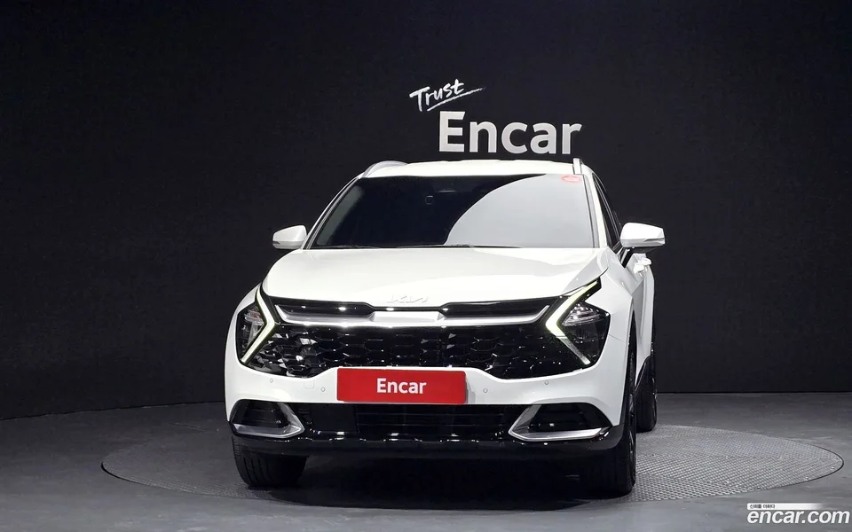 Kia Sportage Hybrid 2WD 2024 — миниатюра 3