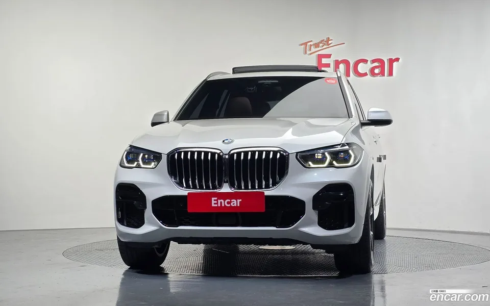 BMW X5 xDrive 40i M 2023 — миниатюра 3