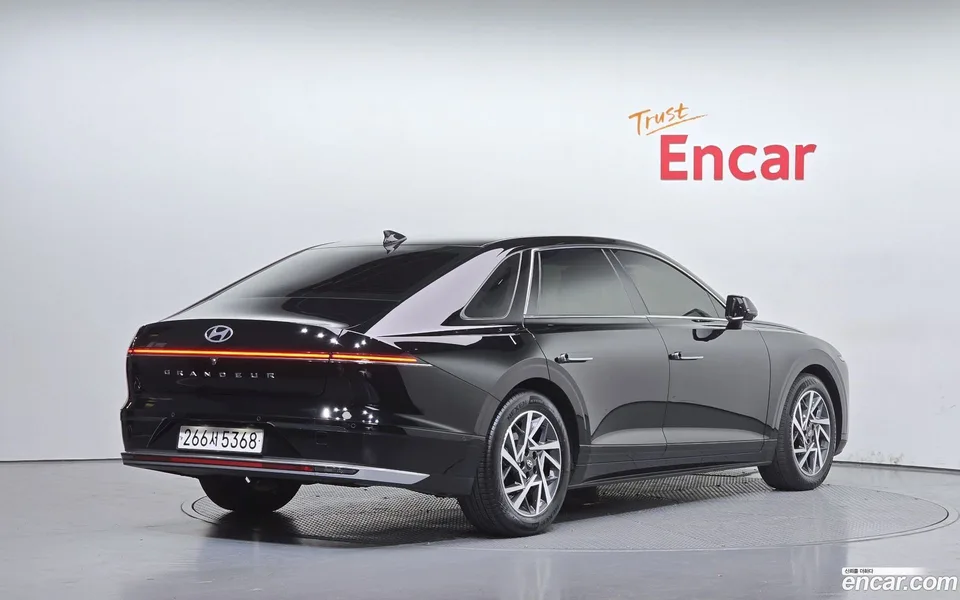 Hyundai Grandeur Hybrid 2023 — миниатюра 2
