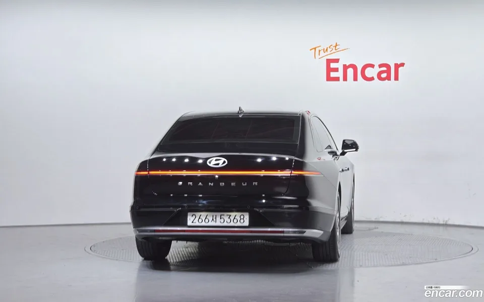 Hyundai Grandeur Hybrid 2023 — миниатюра 4