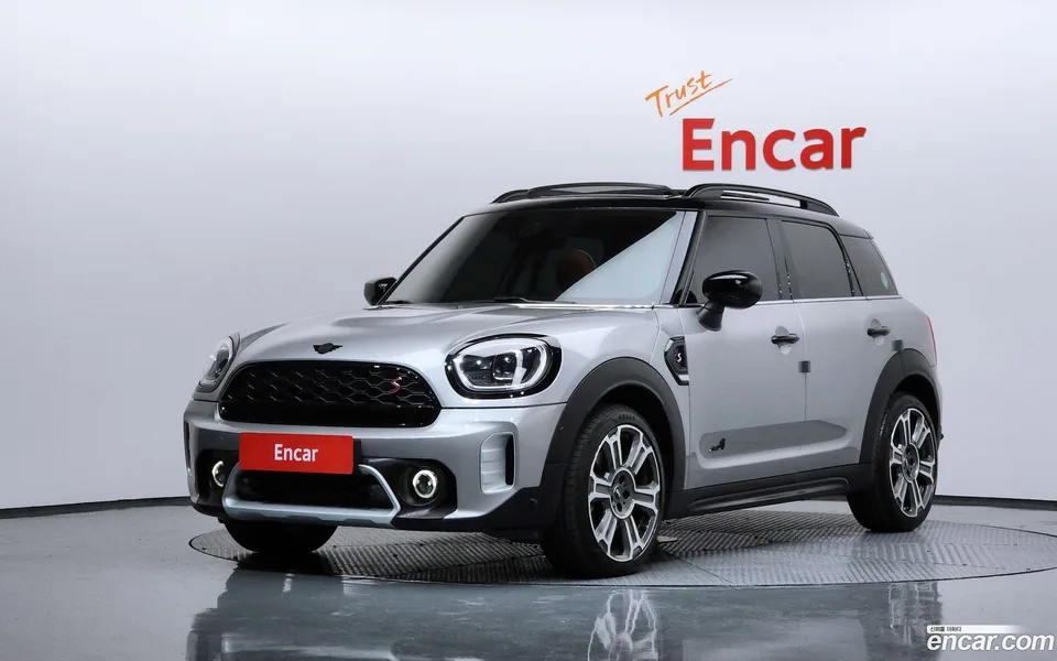 MINI Cooper S Countryman ALL4 2023 — фото 1, купить с доставкой в Москву