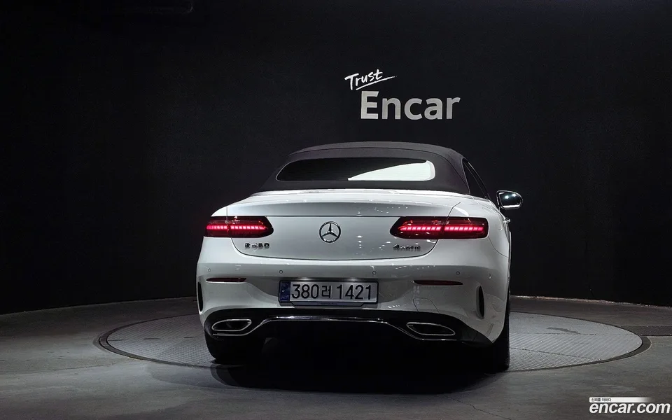 Mercedes-Benz E-Class E450 4MATIC 2023 — миниатюра 4