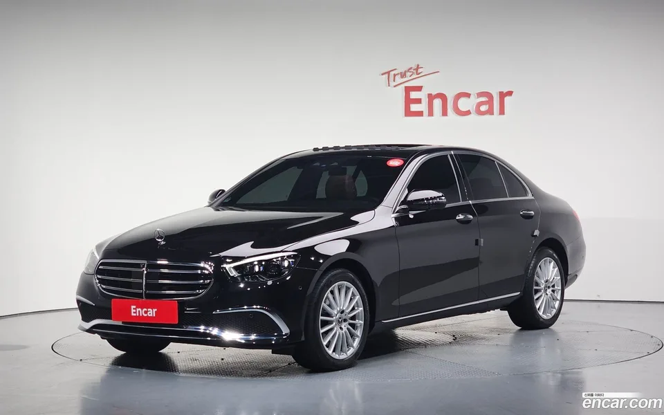 Mercedes-Benz E-Class E250 2023 — фото 1, купить с доставкой в Москву