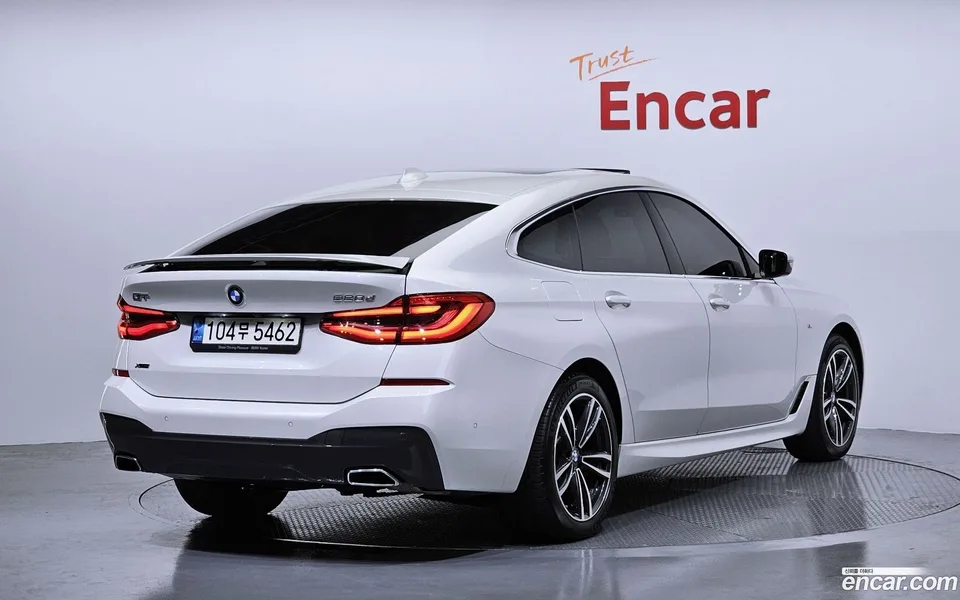 BMW 6 Series GT 620d xDrive M 2022 — миниатюра 2
