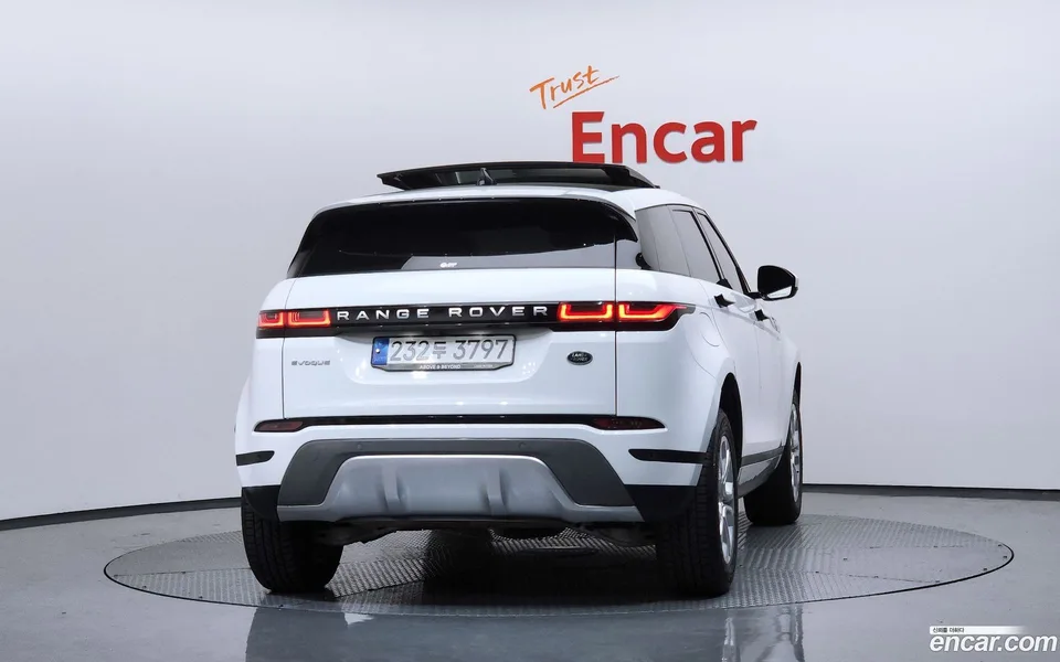 Land Rover Range Rover Evoque P250 S 2022 — миниатюра 4