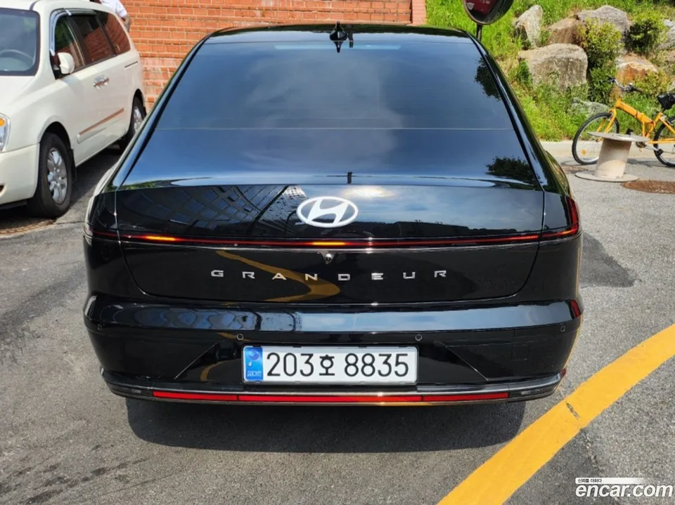 Hyundai Grandeur Hybrid 2025 — миниатюра 4