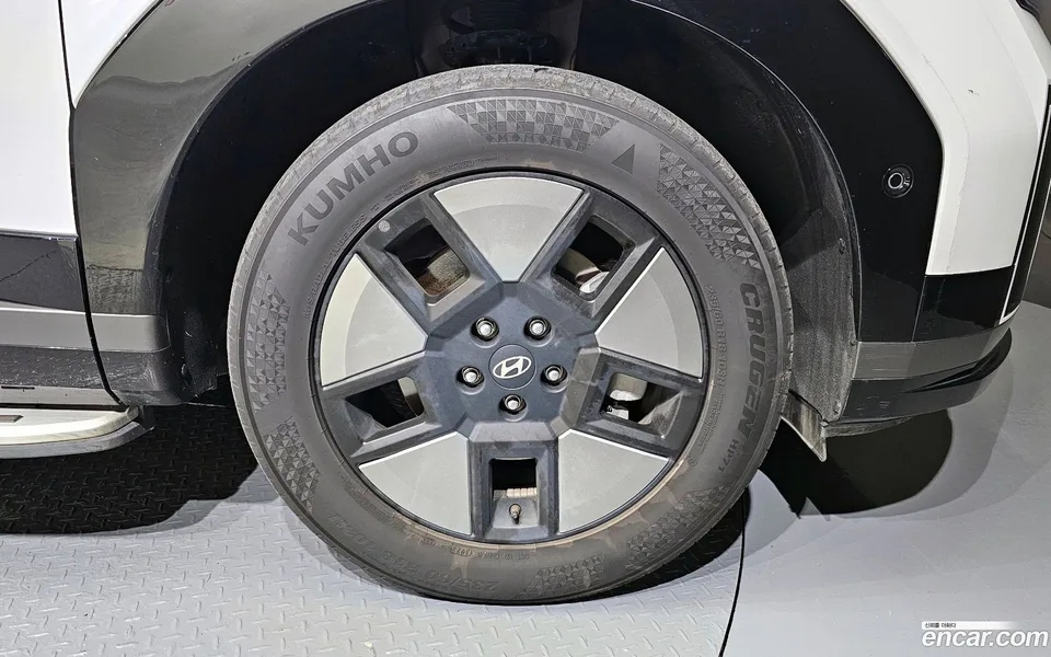 Hyundai Santa Fe HEV 1.6 2WD 2023 — миниатюра 5