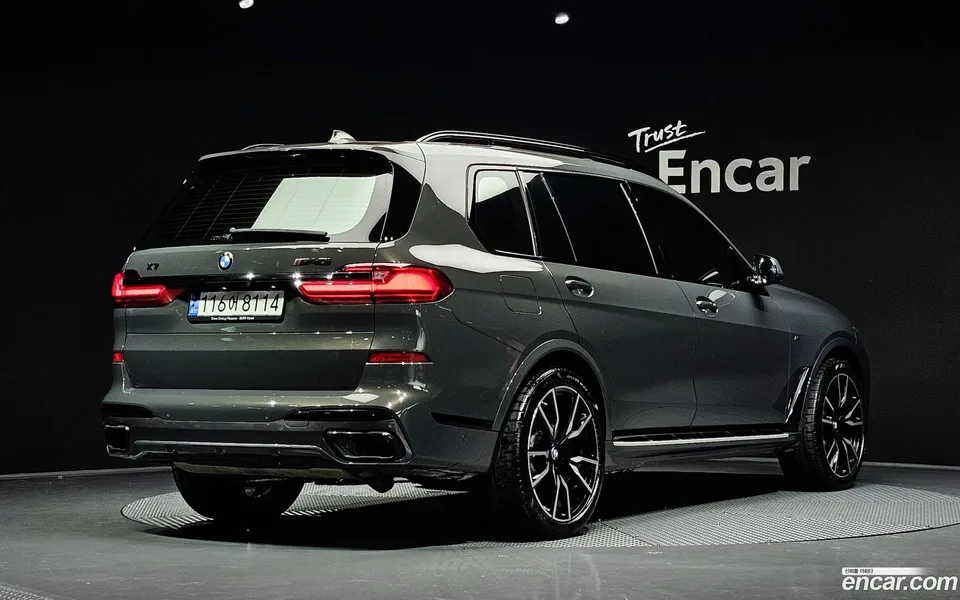 BMW X7 xDrive 40i M 6 2022 — миниатюра 2