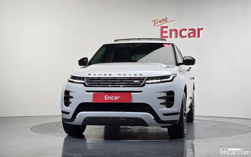 Land Rover Range Rover Evoque P250 SE 2024 — миниатюра 3
