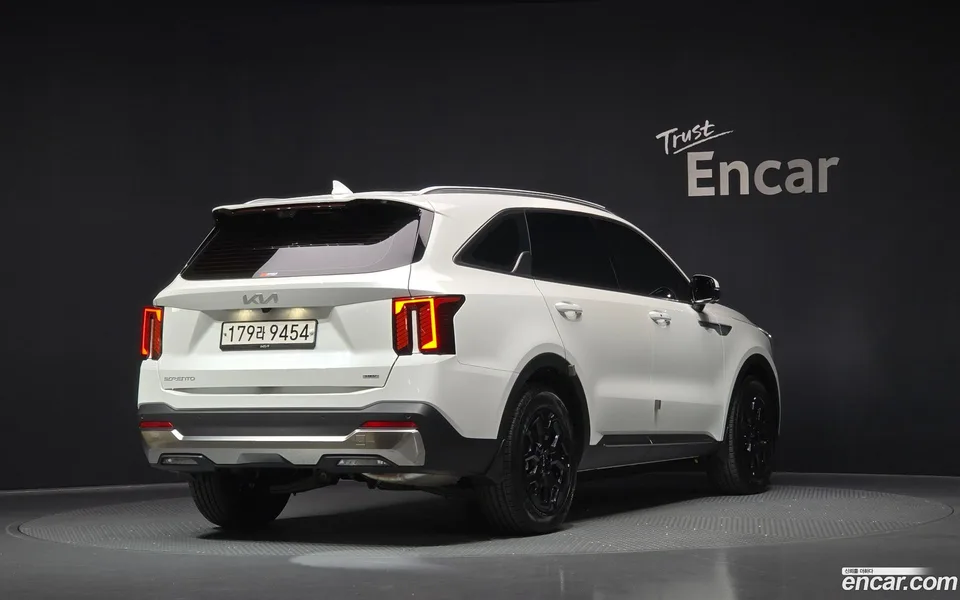 Kia Sorento HEV 1.6 2WD 2023 — миниатюра 2