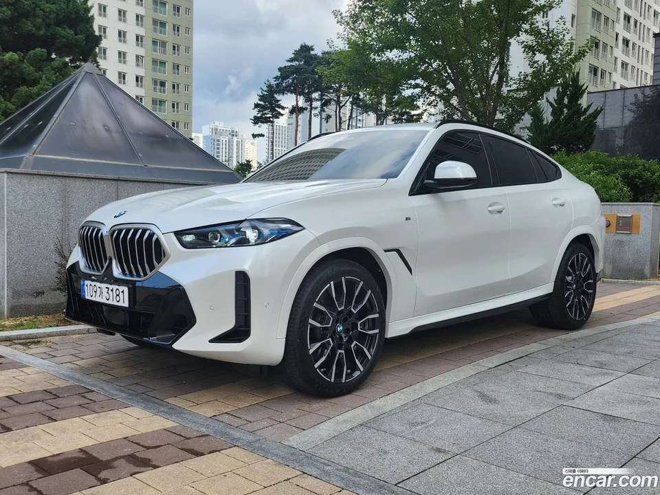BMW X6 xDrive40i M 2025 — миниатюра 3