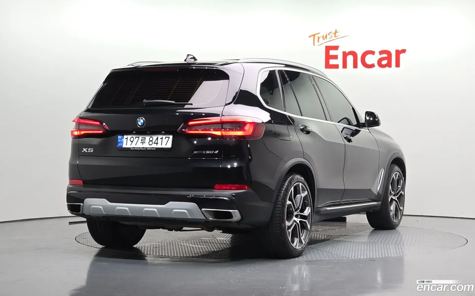 BMW X5 xDrive 30d xLine 2023 — миниатюра 2