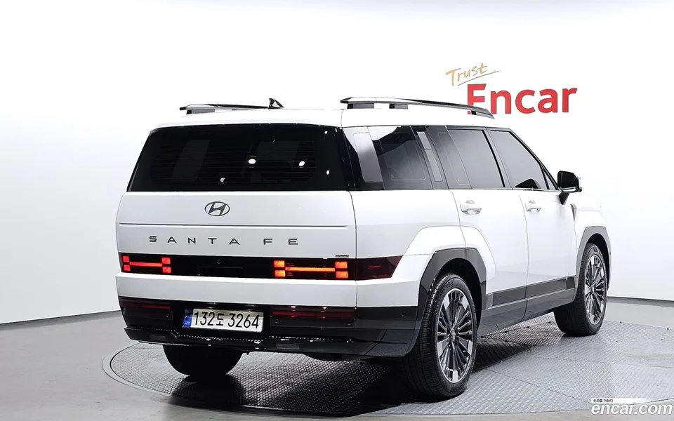 Hyundai SantaFe HEV 1.6 4WD 2023 — миниатюра 2
