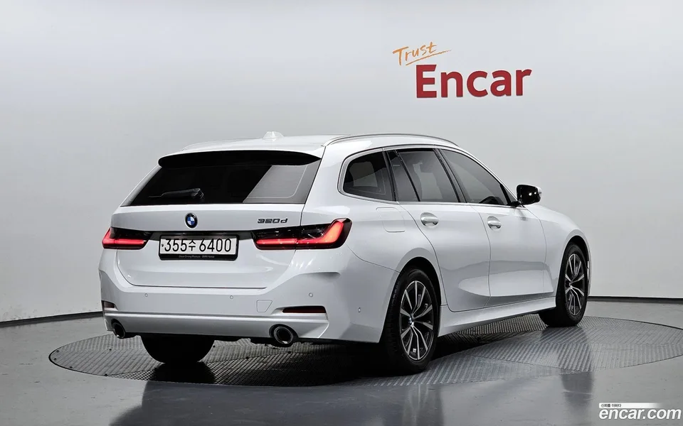 BMW 3 Series 320d 2023 — миниатюра 2