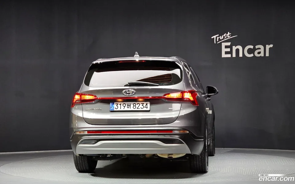 Hyundai Santa Fe 2.2 4WD 2023 — миниатюра 4
