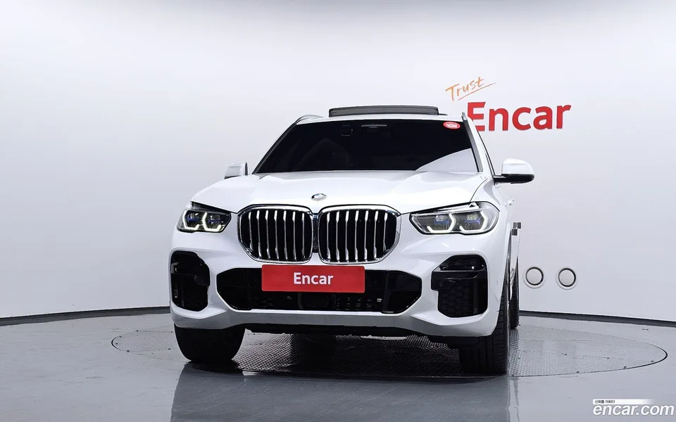 BMW X5 xDrive 40i M 2022 — миниатюра 3