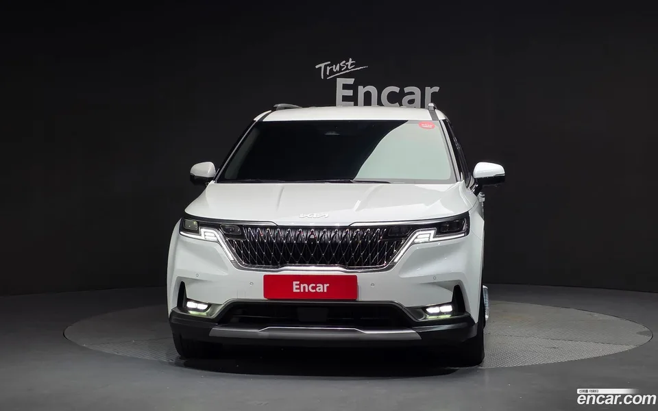 Kia Carnival 7 2023 — миниатюра 3