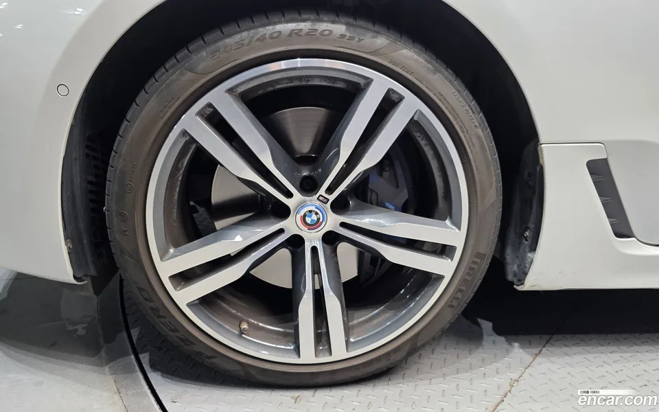 BMW 6 Series GT 630i xDrive M 2022 — миниатюра 5