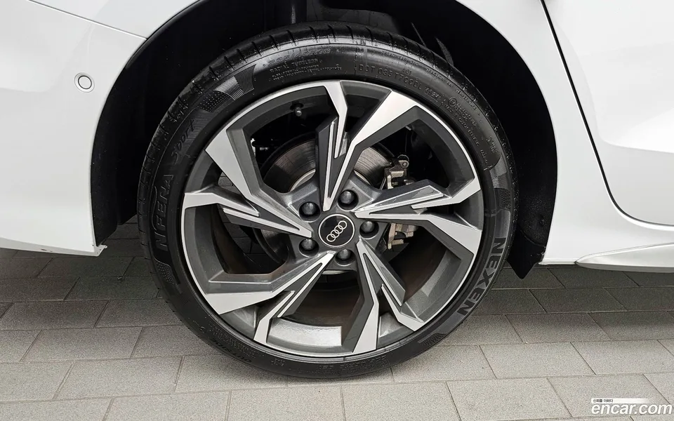 Audi A3 (8Y) 40 TFSI 2025 — миниатюра 5