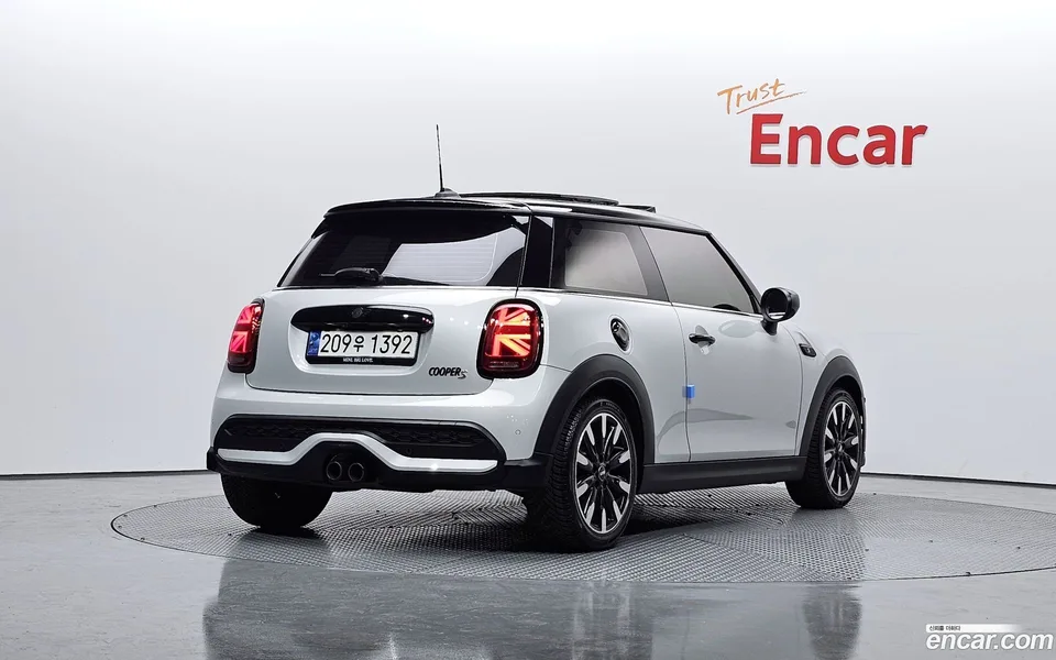 MINI Cooper S 2022 — миниатюра 2