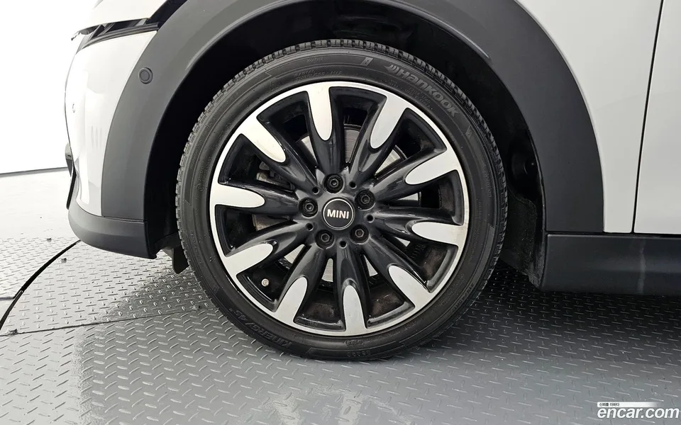 MINI Cooper S 2022 — миниатюра 5