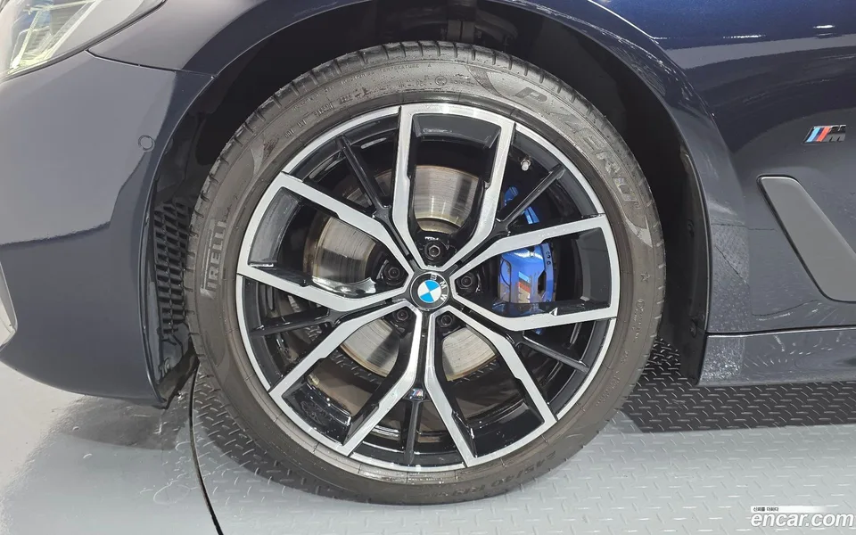 BMW 5 Series 530i M 2023 — миниатюра 5