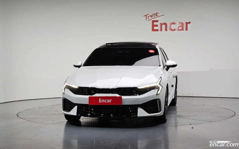 Kia K5 Hybrid 2025 — миниатюра 3