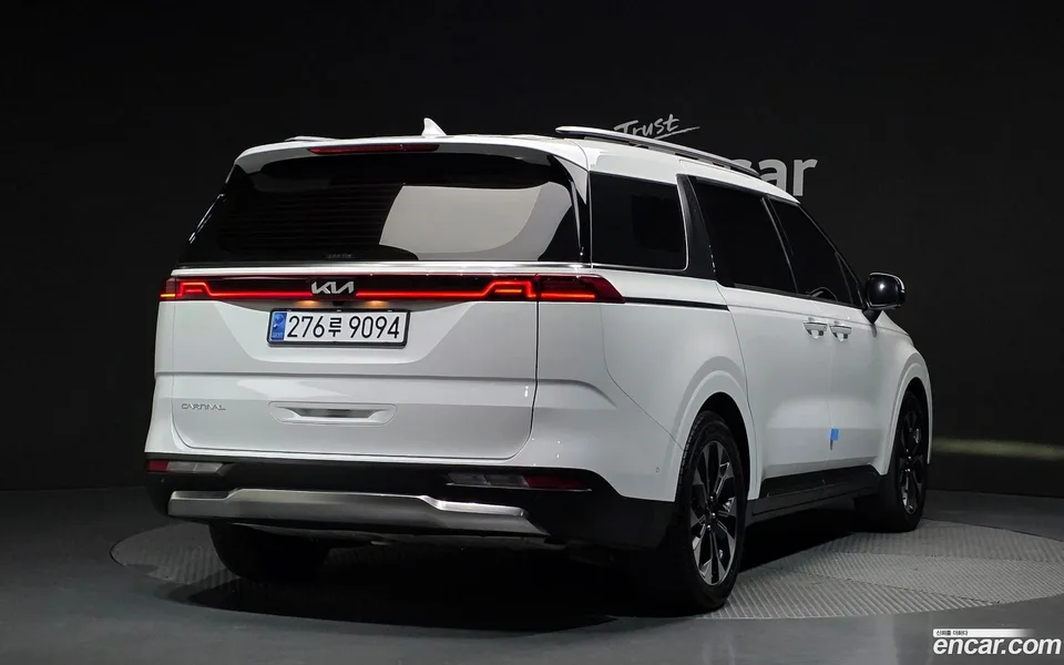 Kia Carnival 7 2022 — миниатюра 2