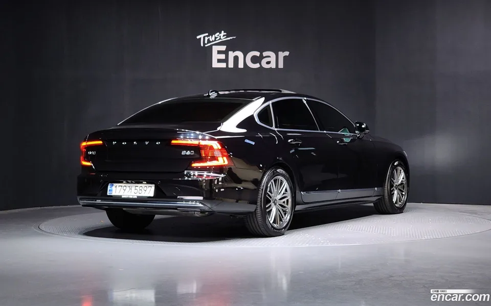 Volvo S90 B6 AWD 2024 — миниатюра 2