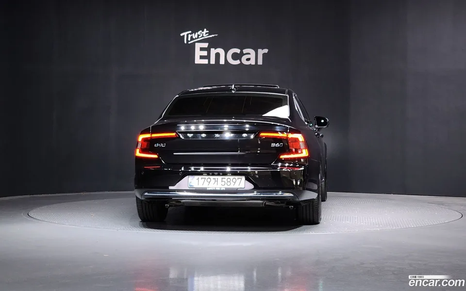 Volvo S90 B6 AWD 2024 — миниатюра 4