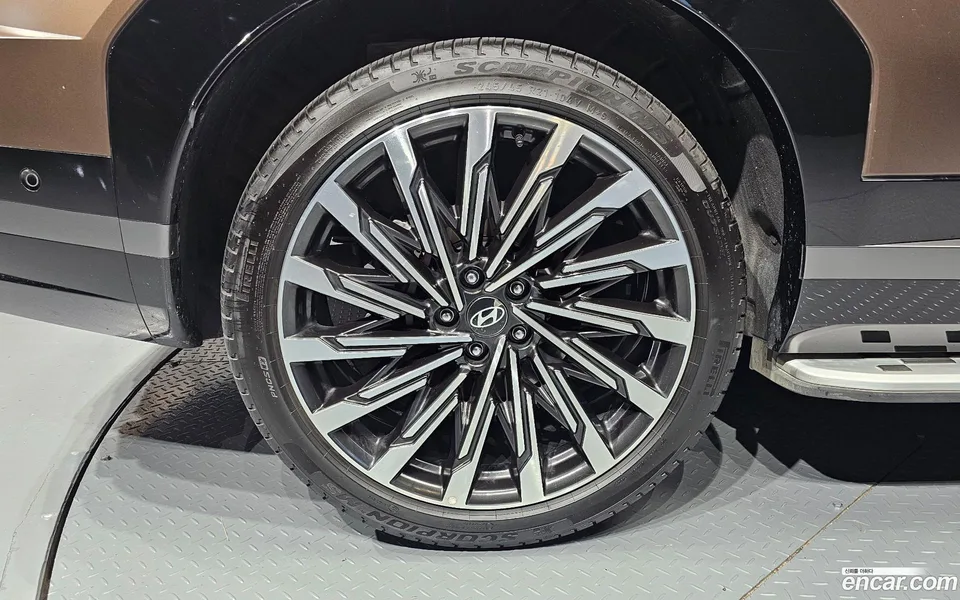 Hyundai SantaFe 2.5T 2WD 2023 — миниатюра 5