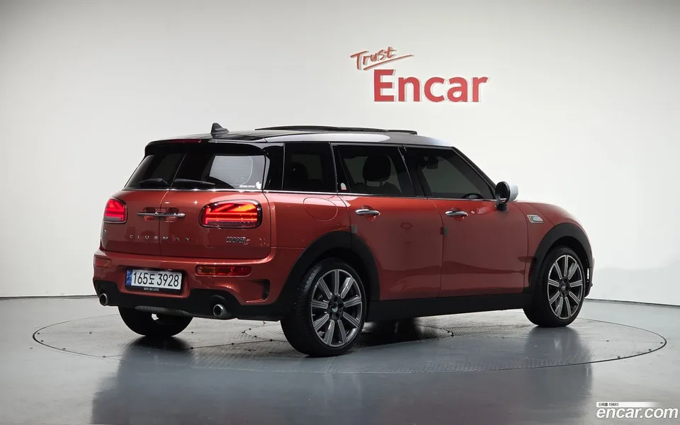 MINI Cooper S Clubman 2023 — миниатюра 2
