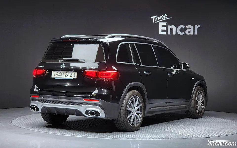 Mercedes-Benz GLB-Class AMG GLB35 4MATIC 2023 — миниатюра 2