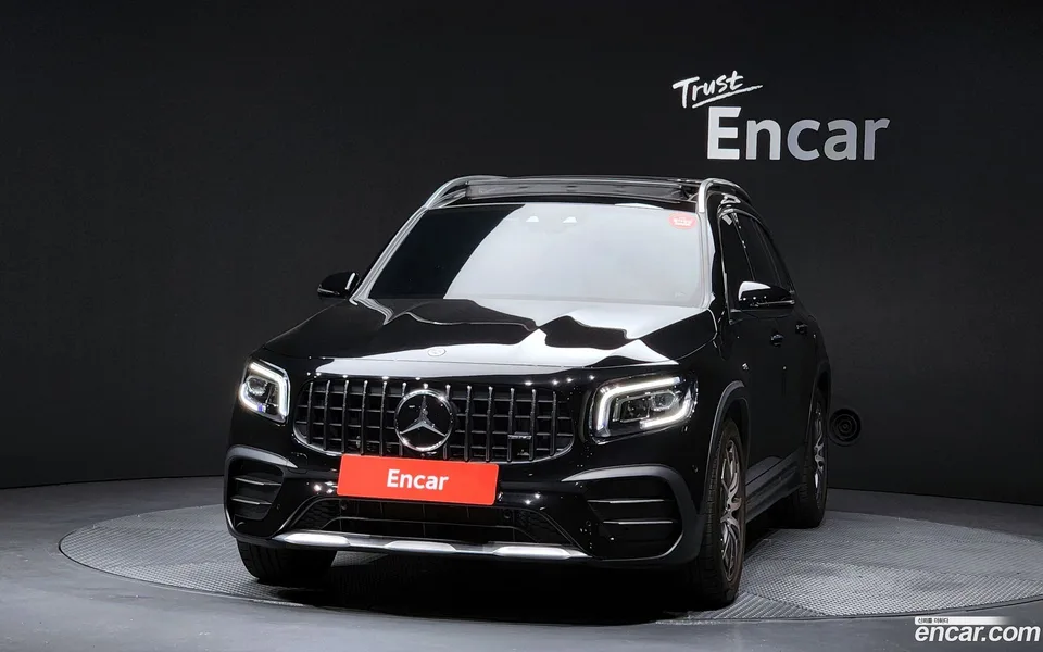 Mercedes-Benz GLB-Class AMG GLB35 4MATIC 2023 — миниатюра 3