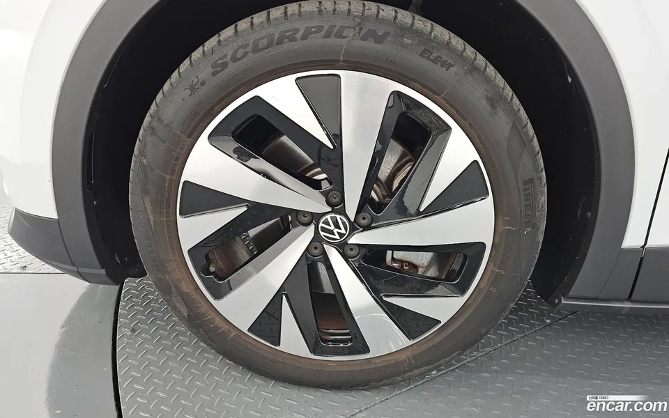 Volkswagen ID.4 2022 — миниатюра 5