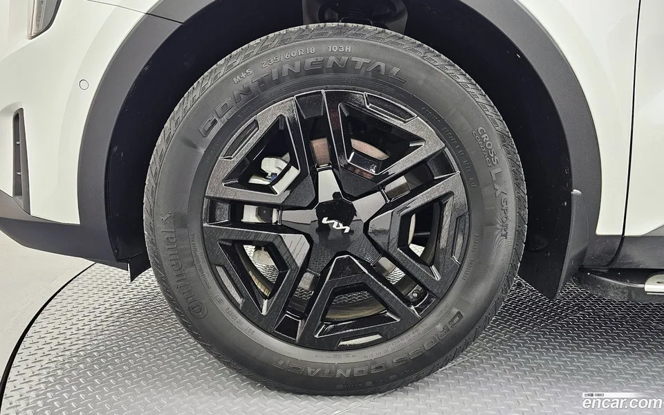 Kia Sorento HEV 1.6 2WD 2023 — миниатюра 5