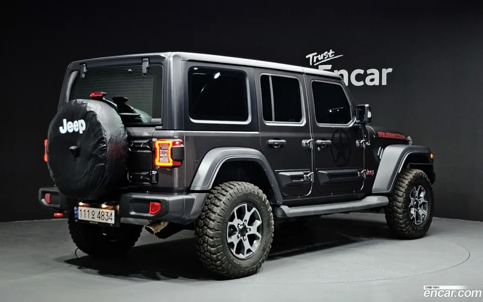 Jeep Wrangler 2.0 4 2023 — миниатюра 2