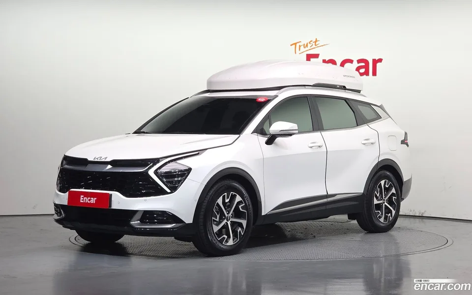 Kia Sportage Hybrid 2WD 2024 — фото 1, купить с доставкой в Москву