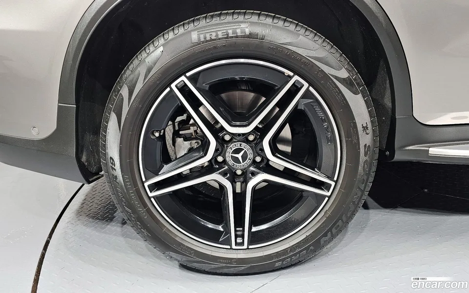 Mercedes-Benz GLC-Class GLC300 4MATIC 2022 — миниатюра 5