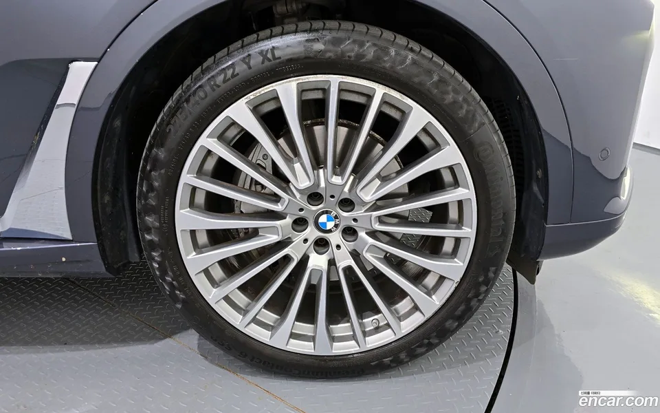 BMW X7 xDrive 40d 7 2022 — миниатюра 5