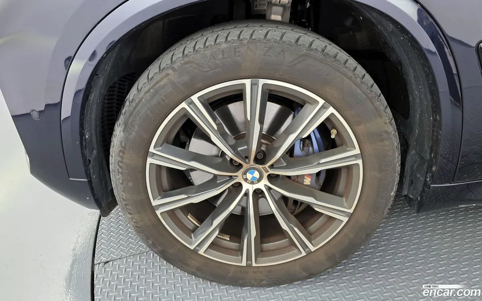 BMW X5 xDrive 30d M 2024 — миниатюра 5