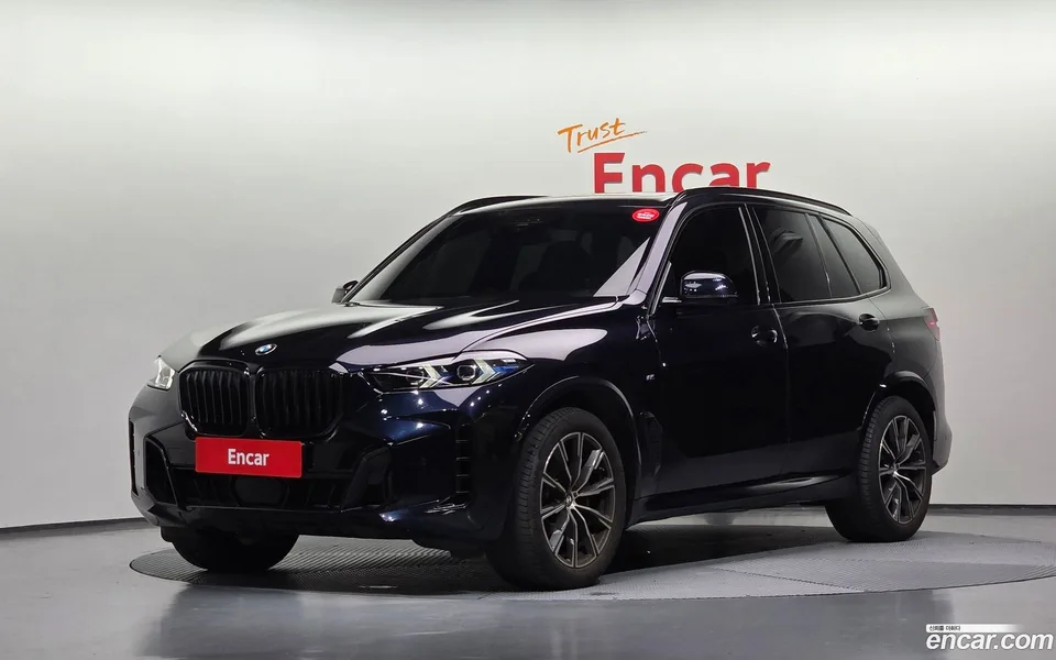 BMW X5 xDrive 30d M 2024 — фото 1, купить с доставкой в Москву