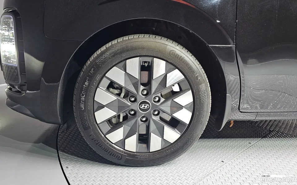 Hyundai Staria 4WD 9 2022 — миниатюра 5