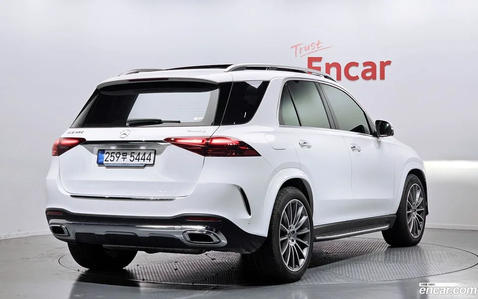 Mercedes-Benz GLE-Class GLE450 4MATIC 2025 — миниатюра 2