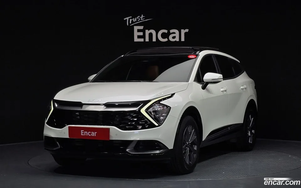 Kia Sportage 1.6 2WD 2022 — фото 1, купить с доставкой в Москву