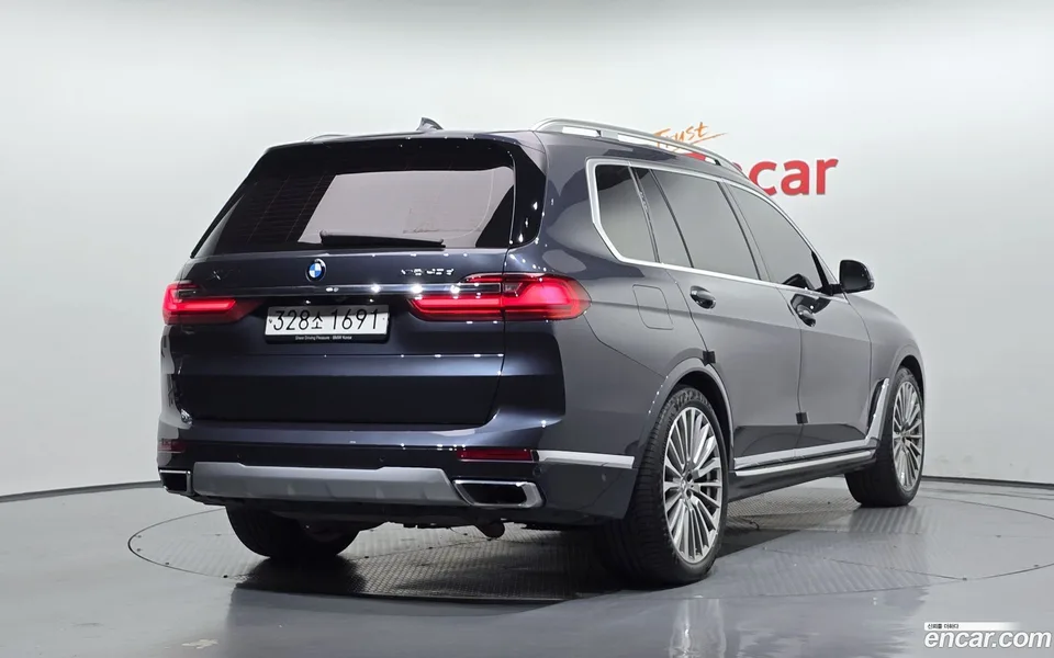 BMW X7 xDrive 40d 7 2022 — миниатюра 2