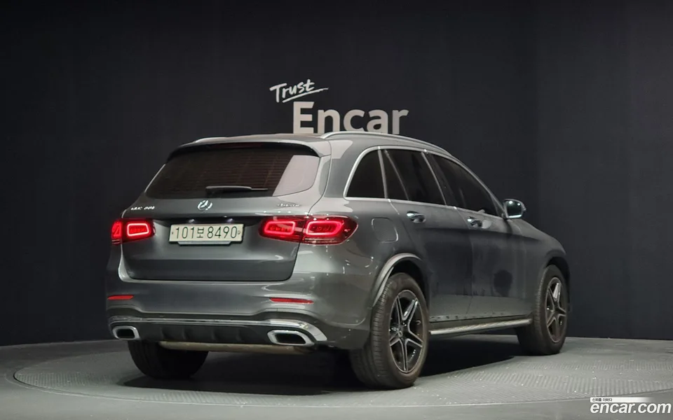 Mercedes-Benz GLC-Class GLC300 4MATIC 2022 — миниатюра 2