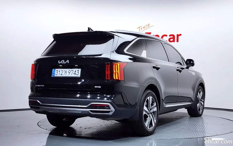 Kia Sorento HEV 1.6 2WD 2023 — миниатюра 2